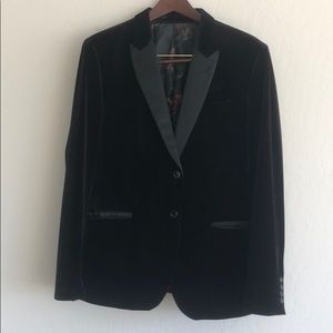 Zara men’s suede party tuxedo jacket